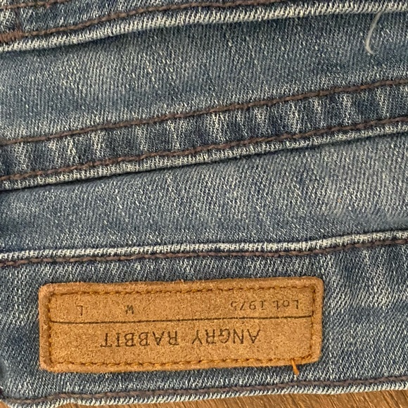 Angry Rabbit Jeans (lighter wash) Size 28 - Picture 5 of 5